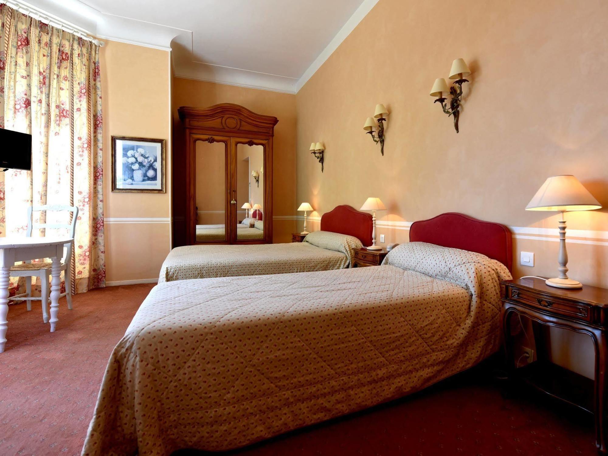 Hotel L'hermitage 3*